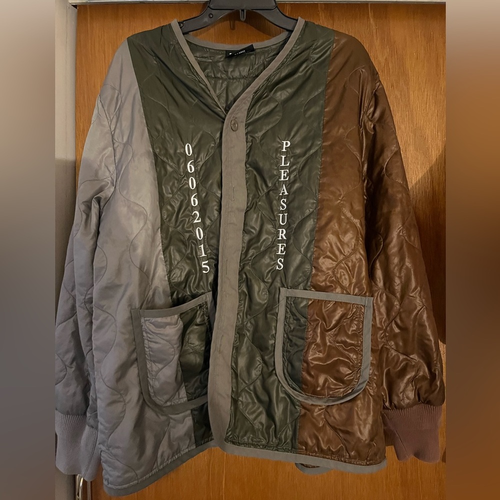 PLEASURES
MISERY PANELLED QUILTED JACKET